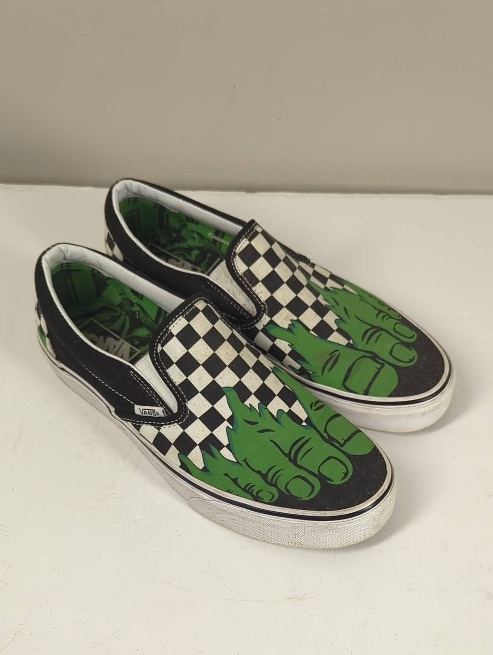 Vans x Marvel Classic Slip-On Hulk/Checkerboard Mens Sneakers 9.5